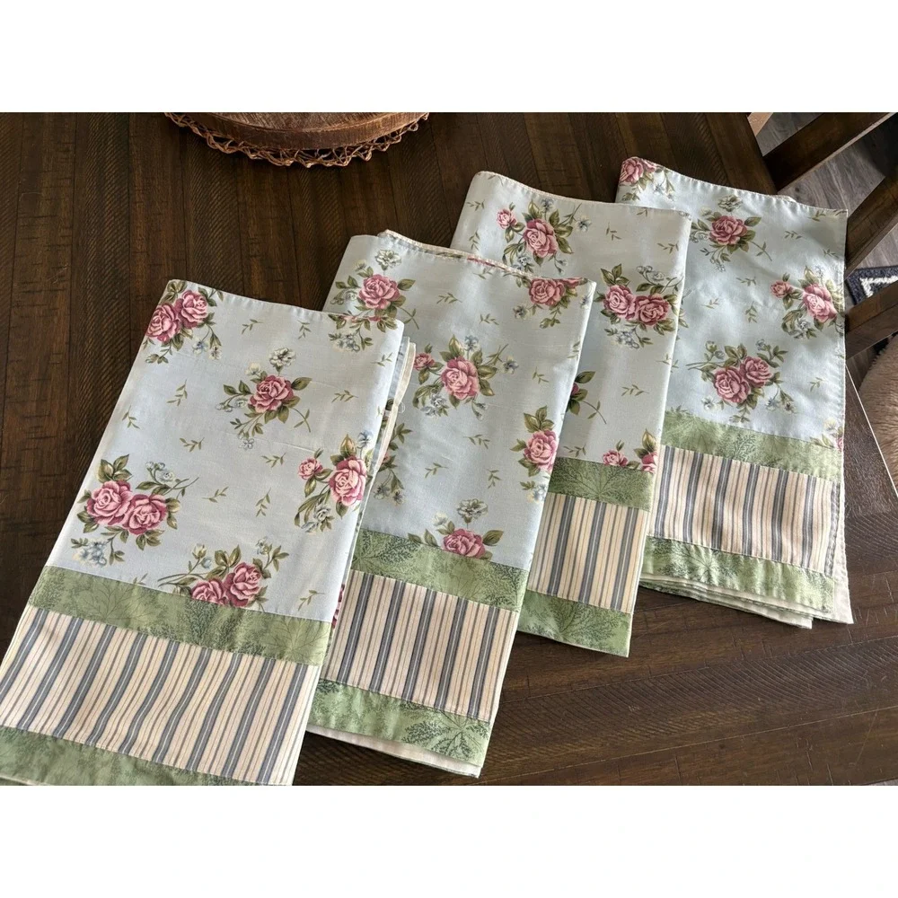 1 VTG JCPenney Blue Roses Spring Valance Floral Ticking 82